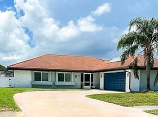2442 SE Gowin Dr, Port Saint Lucie, FL 34952