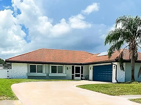 2442 SE Gowin Drive, Port St Lucie, FL 34952