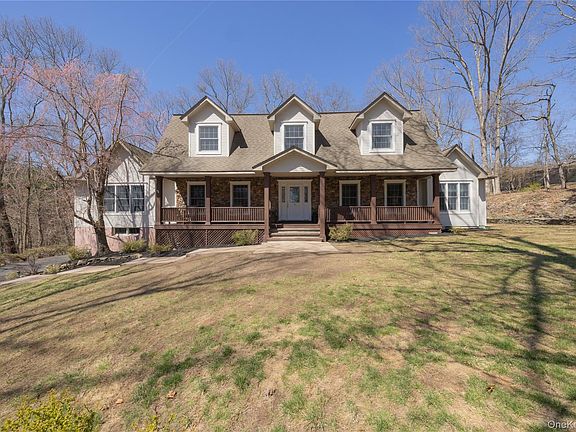 2nd image of 4 Cristin Court