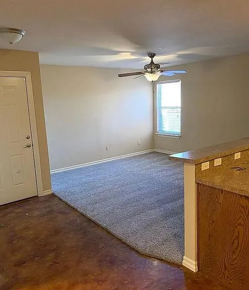 341 Sterling Pointe Way — Photo 3