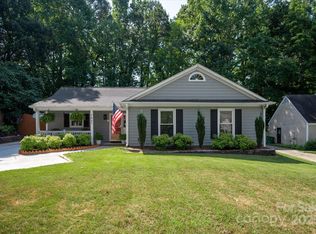 7627 Walnut Wood Dr, Charlotte, NC 28227