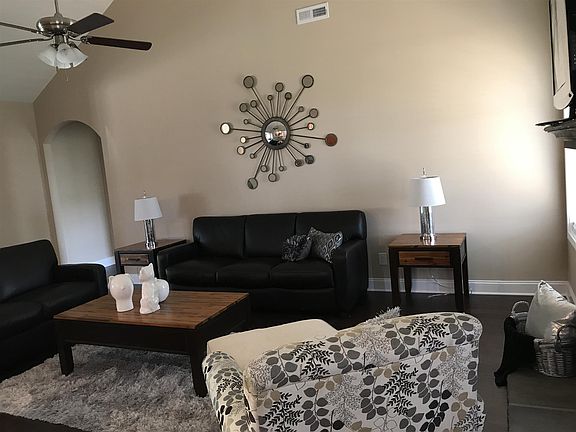 4th image of 79 Anderson Pl