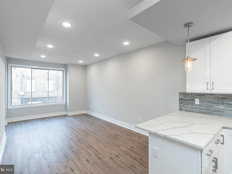 1604 N 6th St #2 — Photo 3