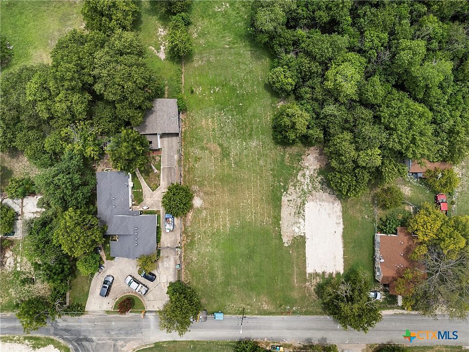 2nd image of 395 W Avenue J