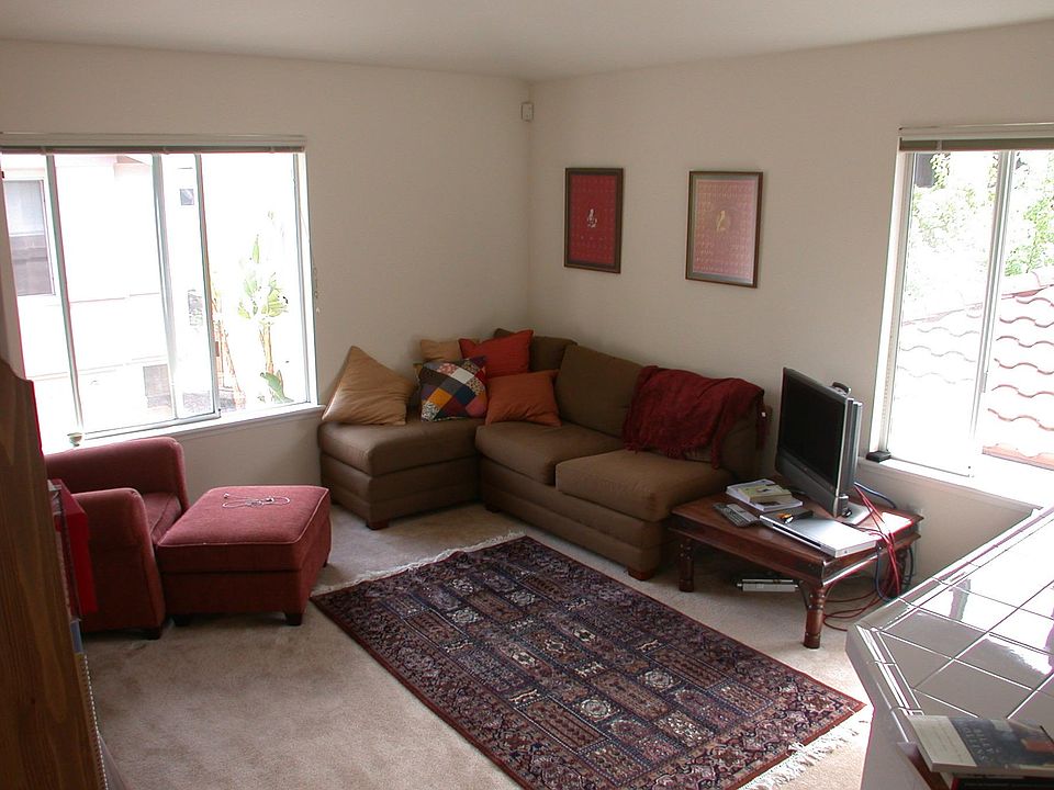 1st image of 307 Emerson St #A