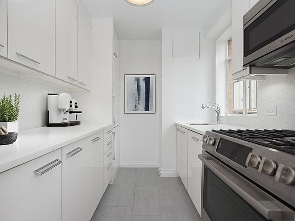 4th image of 240 Central Park S APT 9I