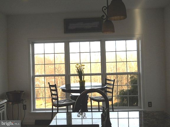5th image of 214 Paper Mill Cir