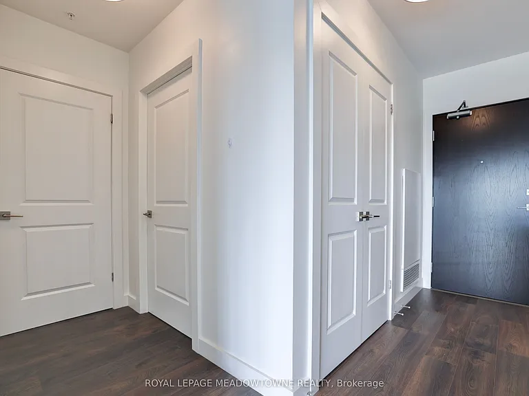 15 Glebe St #1304 — Photo 17