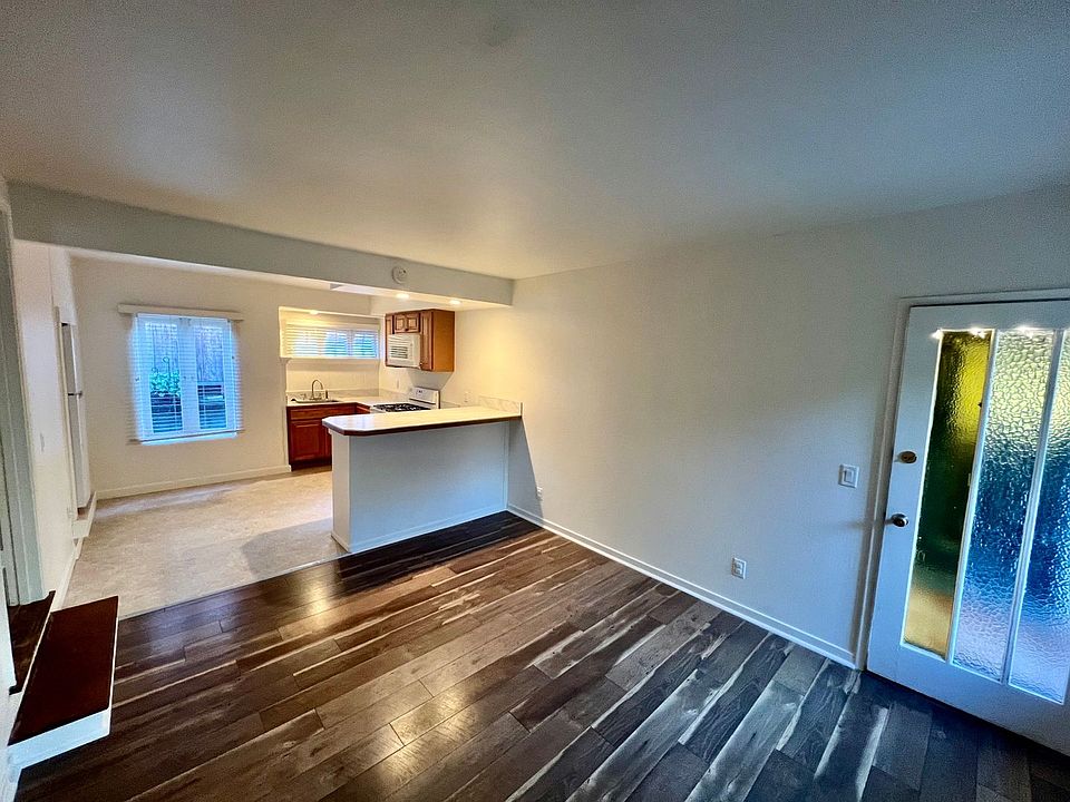 1st image of 160 Monterey Ave APT D