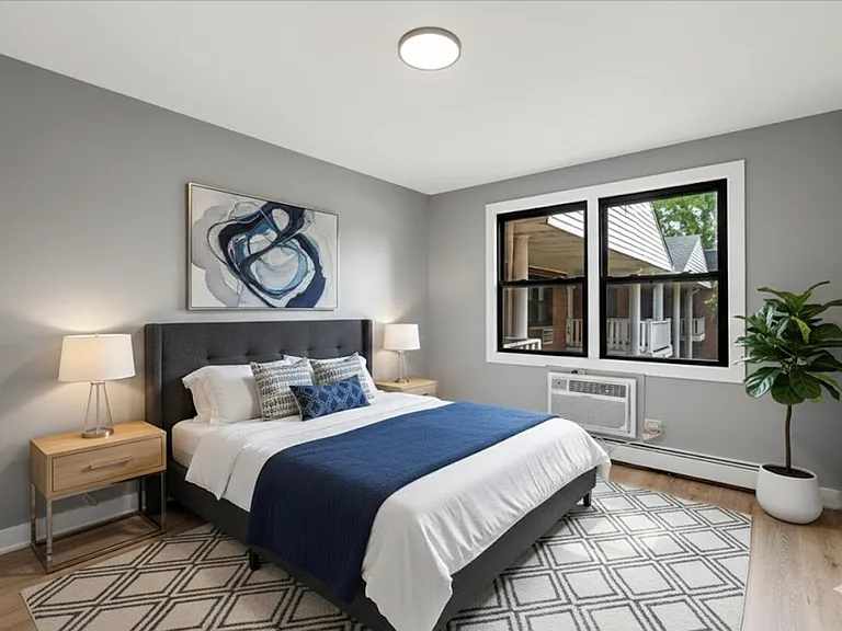 Maple Grove Apartments - Luxury and Convenience in Mundelein! — Photo 14