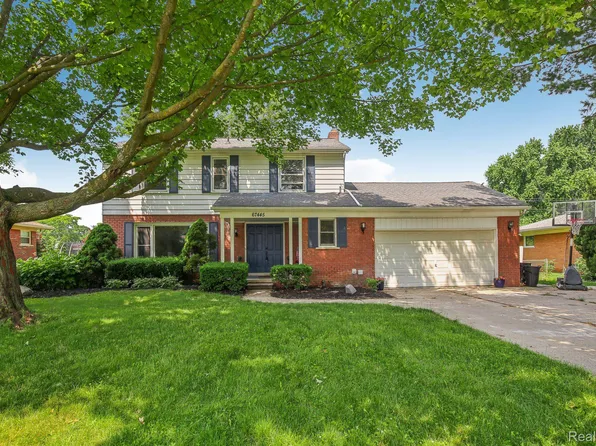 67445 Sisson St, Washington, MI 48095