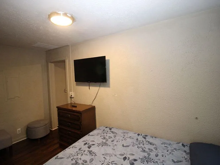 404 1/2 N Dewey St #20 — Photo 6