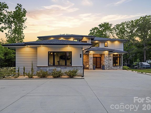 2nd image of 4004 Oldstone Forest Dr