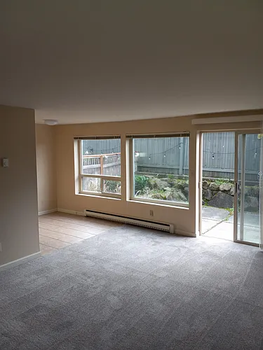 7515 35th Ave SW #102 Photo 1