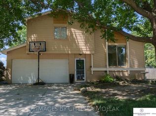 7112 S 139th Cir, Omaha, NE 68138