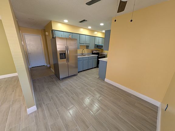 Kitchen / Dining