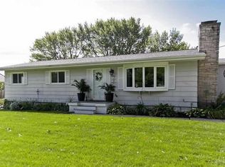 103 E Court St, Riverside, IA 52327