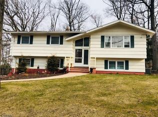 711 Ratzer Rd, Wayne, NJ 07470