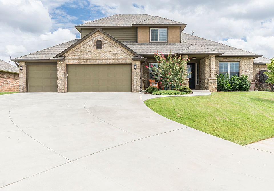1st image of 1041 Siena Springs Dr
