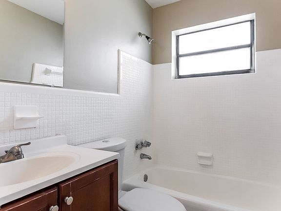 8166cf88-a79f-4ca4-bbe3-ec32d0defae4-w_1500-h_1000