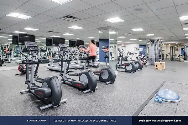 Rented by The Blueground | media 172