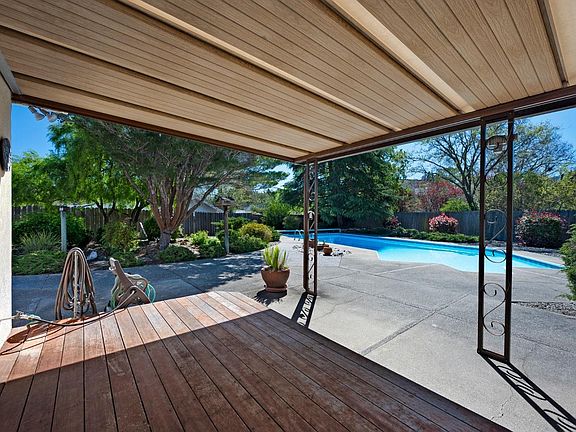 2nd image of 18 Nancy Drive