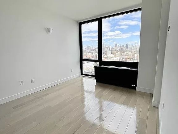 3rd image of 2740 21st St #7A