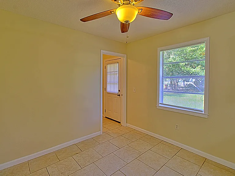 1040 Charles C Frasier Blvd — Photo 8