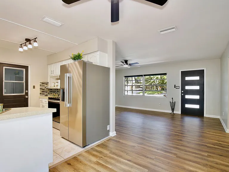 2914 Lando Ln — Photo 11