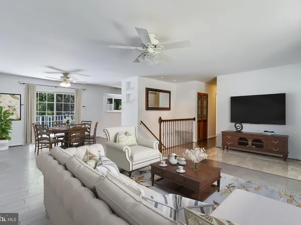 5721 Stephen Reid Rd, Huntingtown, MD 20639