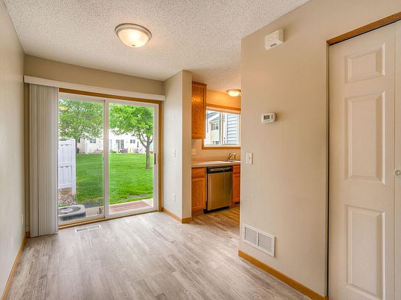 5th image of 15517 Foghorn Ln