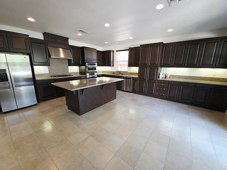 4887 Thorndike Ln — Photo 21