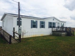 66 Meadow Way, Frostproof, FL 33843