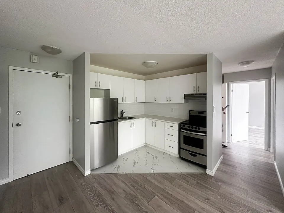 704 Canboro Rd