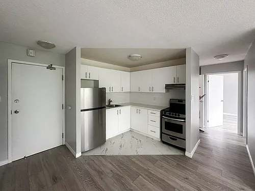 704 Canboro Rd Photo 1