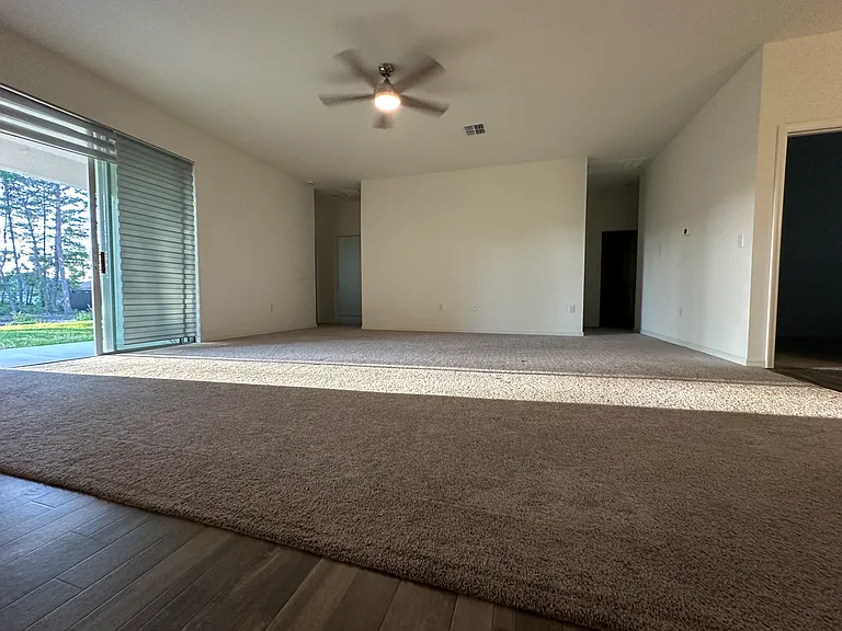 9750 SW 42nd Ave — Photo 6