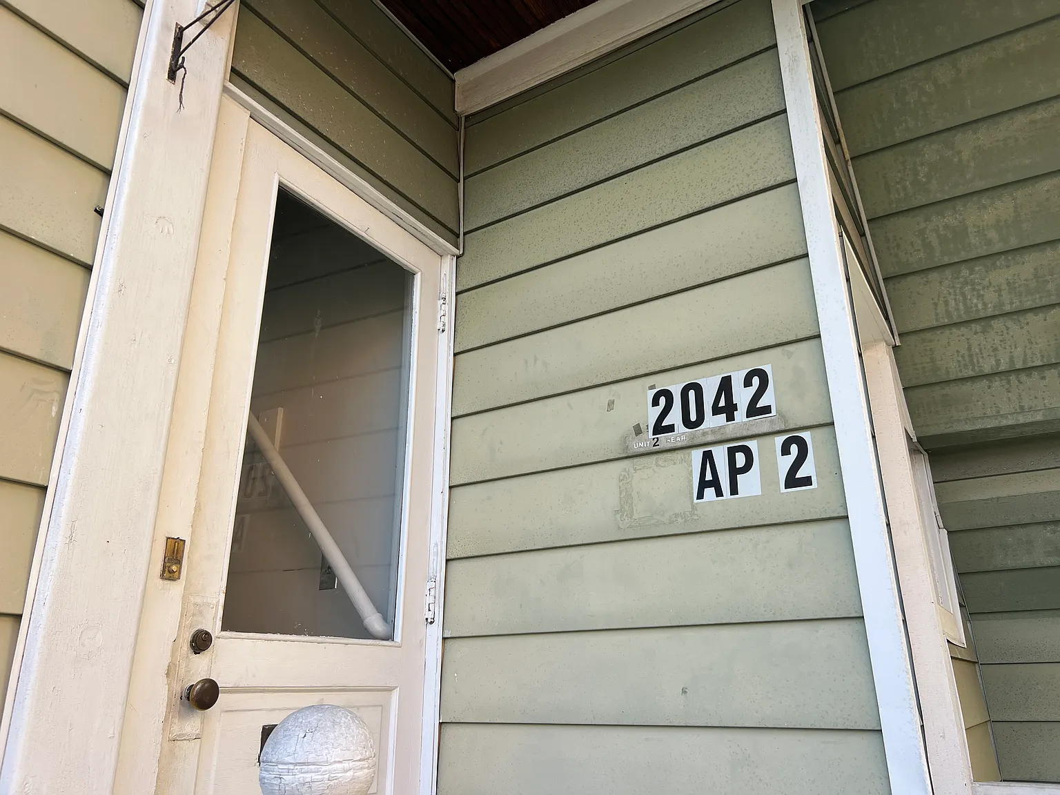 2 bed, $1,400 — Photo 1
