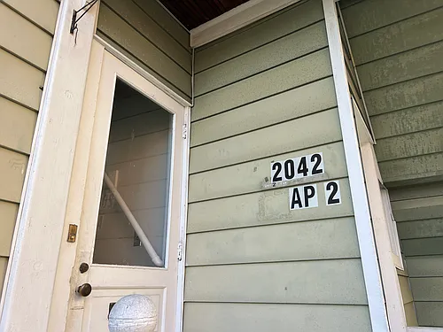 2042 Hanover Ave #2 Photo 1