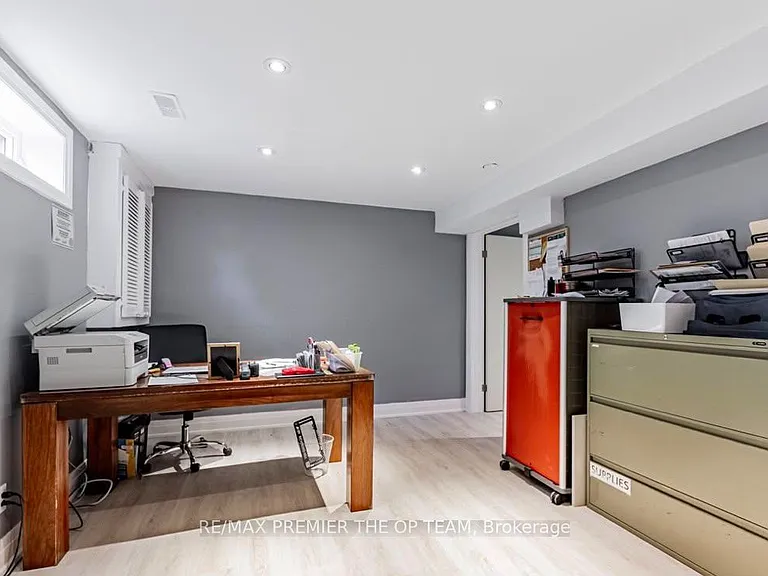 1 Hill Farm Rd — Photo 14