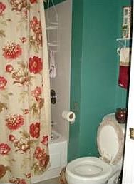1st Floor Bathroom