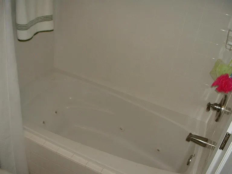 Jacuzzi tube
