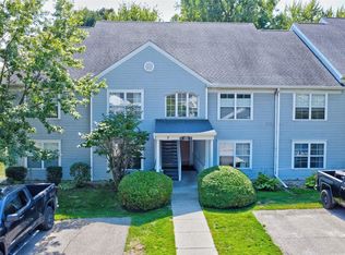 12364 Saint Andrews Way #66, Fenton, MI 48430