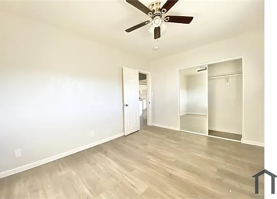 1552 E 32nd St #3 — Photo 4