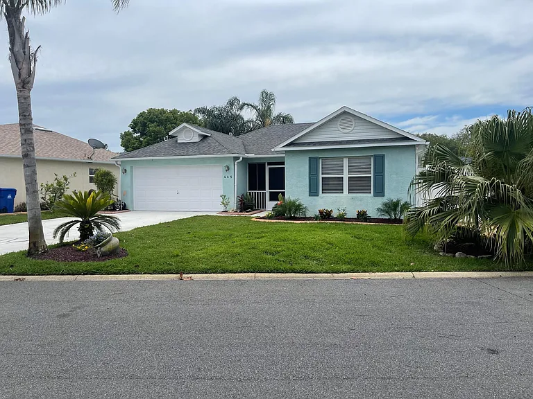 465 Island View Cir — Photo 2