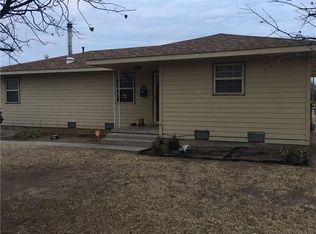 723 8th St, Snyder, OK 73566