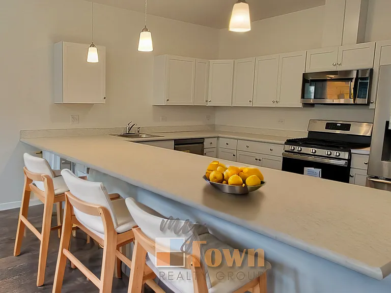 321 W Prospect Ave #2 — Photo 5