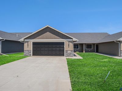1112 11th St NE, Madison, SD, 57042