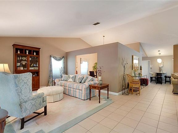 5th image of 2711 W Leila Ave