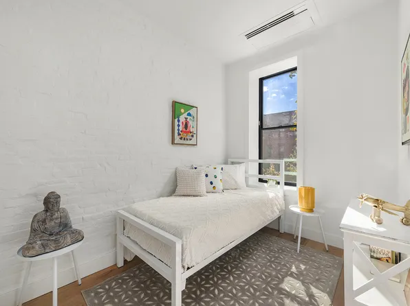 665 De Graw Street image 9 of 10