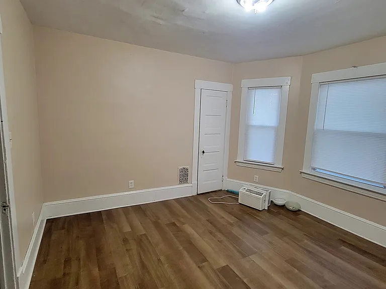 2266 Grandview Ave — Photo 23